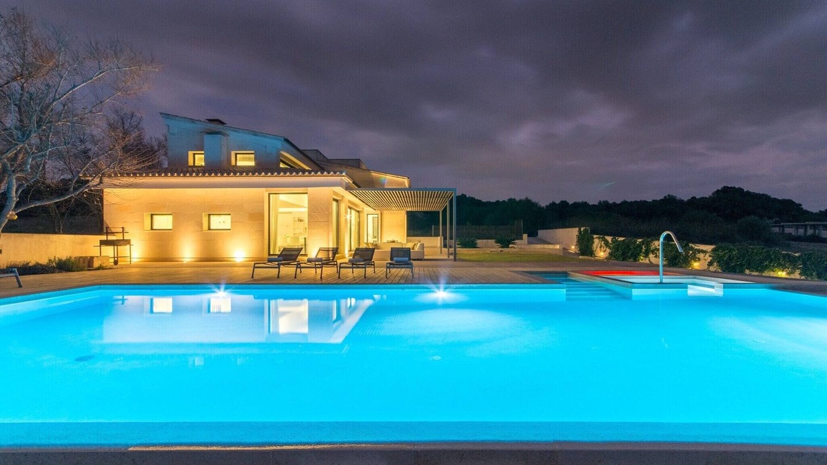 Muro Villa | Dalt Son Morro Villa with Hot Tub