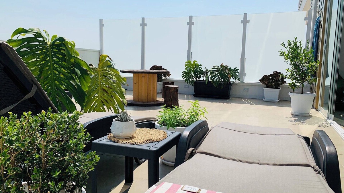 Municipio 2 Apartment | Dalù Suite with terrace, mini-pool Albatros; Zen Luxury