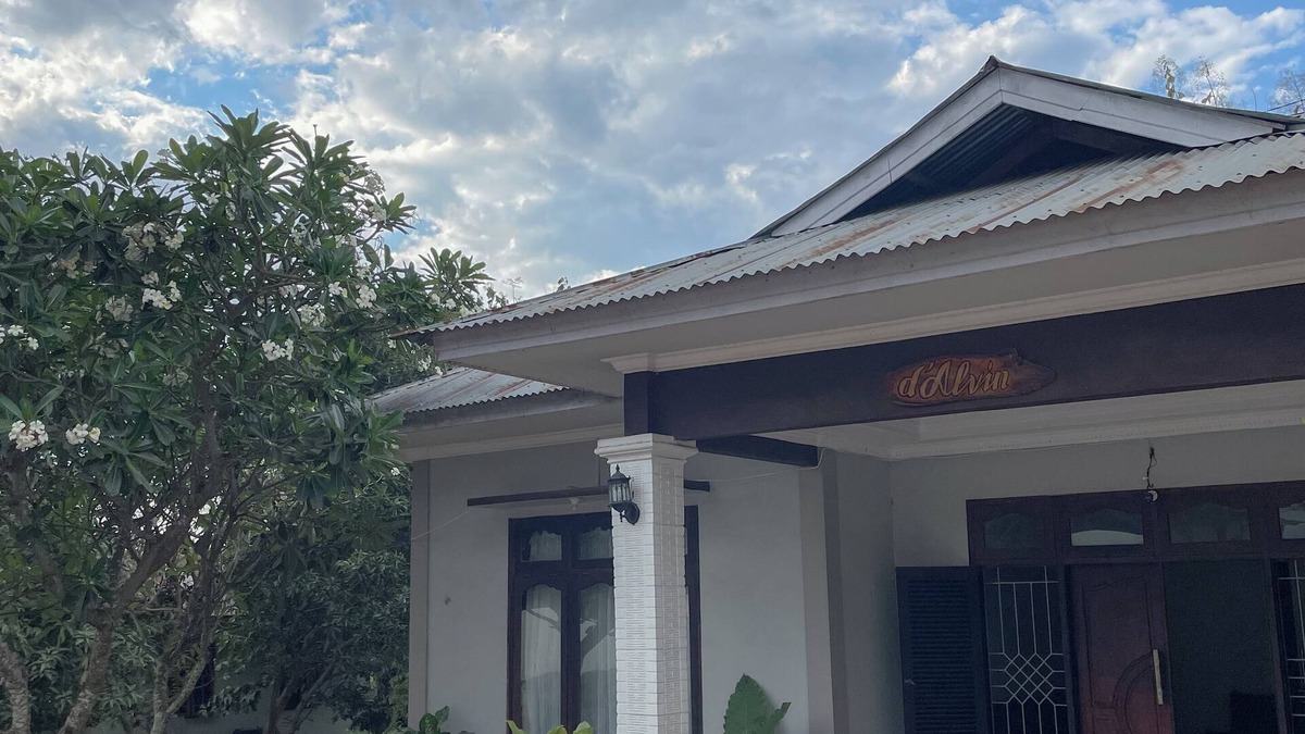 Labuan Bajo House | DAlvin Homestay: Cozy, Central Labuan Bajo, Near Airport–Perfect for Your Stay!