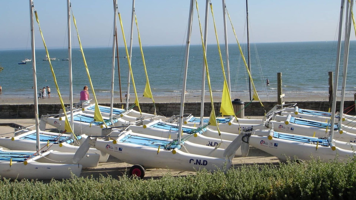 Damgan Apartment | DAMGAN near Golfe du Morbihan T3 duplex Sea view and direct beach access.