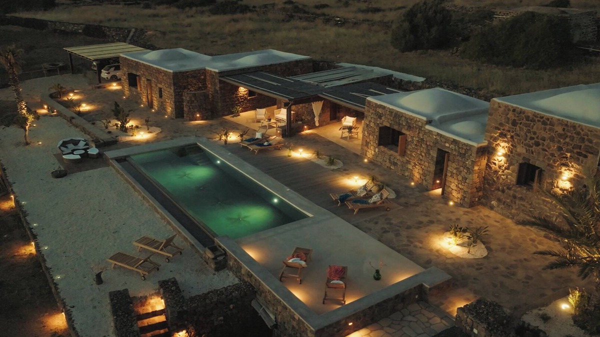 Madonna delle Grazie Villa | Dammuso alkibar charming cottage with sea view and infinity pool