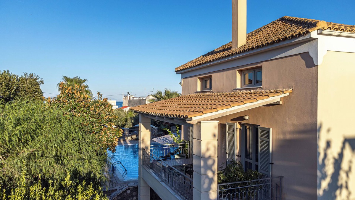 Longos Apartment | DANAE large split-level apartment (78m² for 2-8 people)