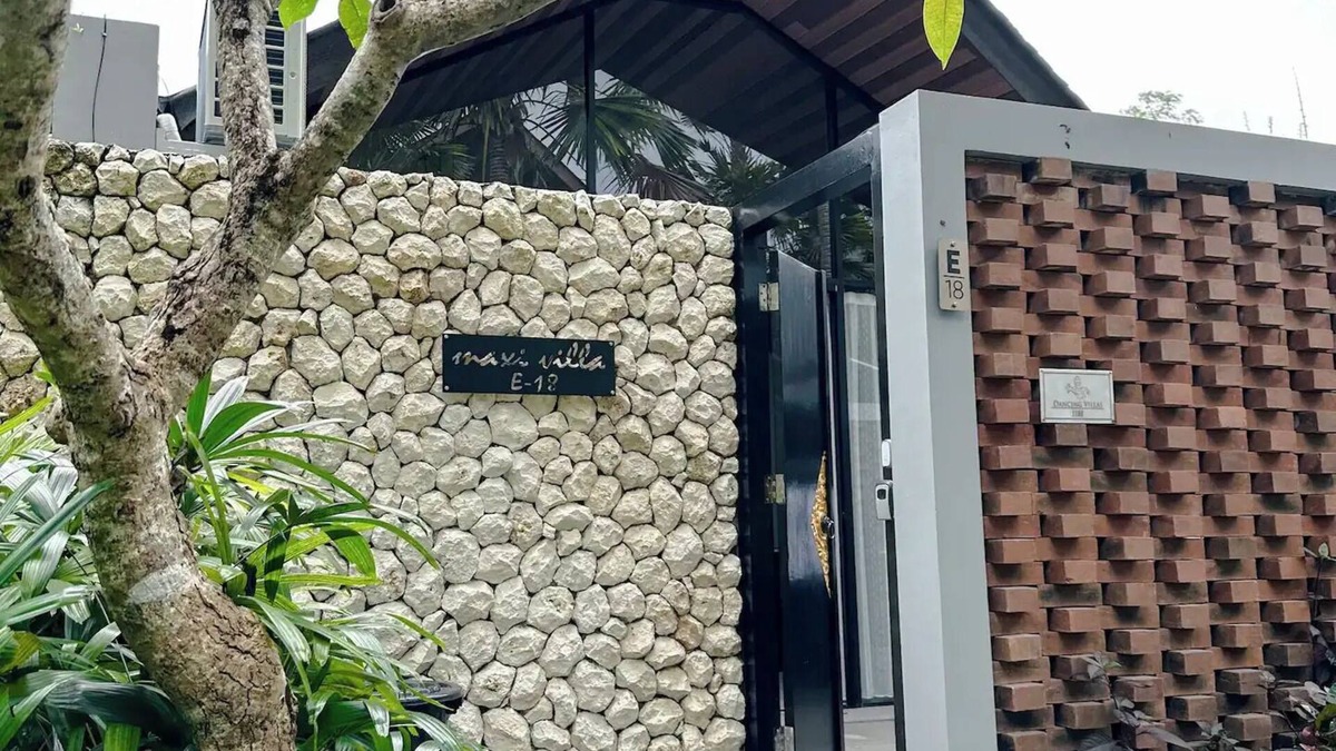 Kampial Villa | Dancing Maxi Villa -3 BR public pool 18nn