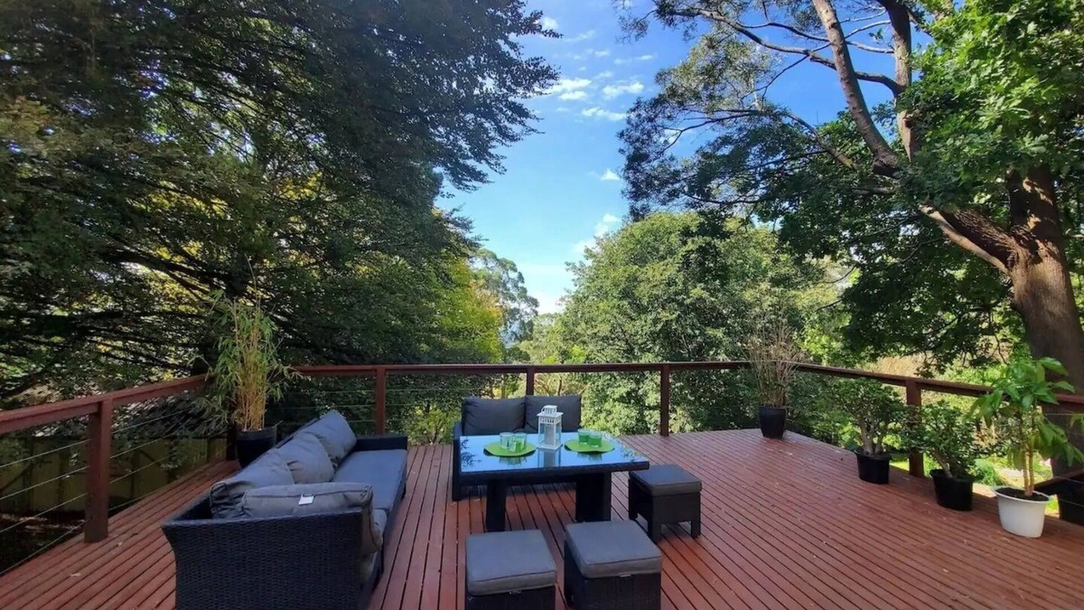 Kallista Cottage | Dandenong Ranges Amazing Sunrise & Wildlife Home!