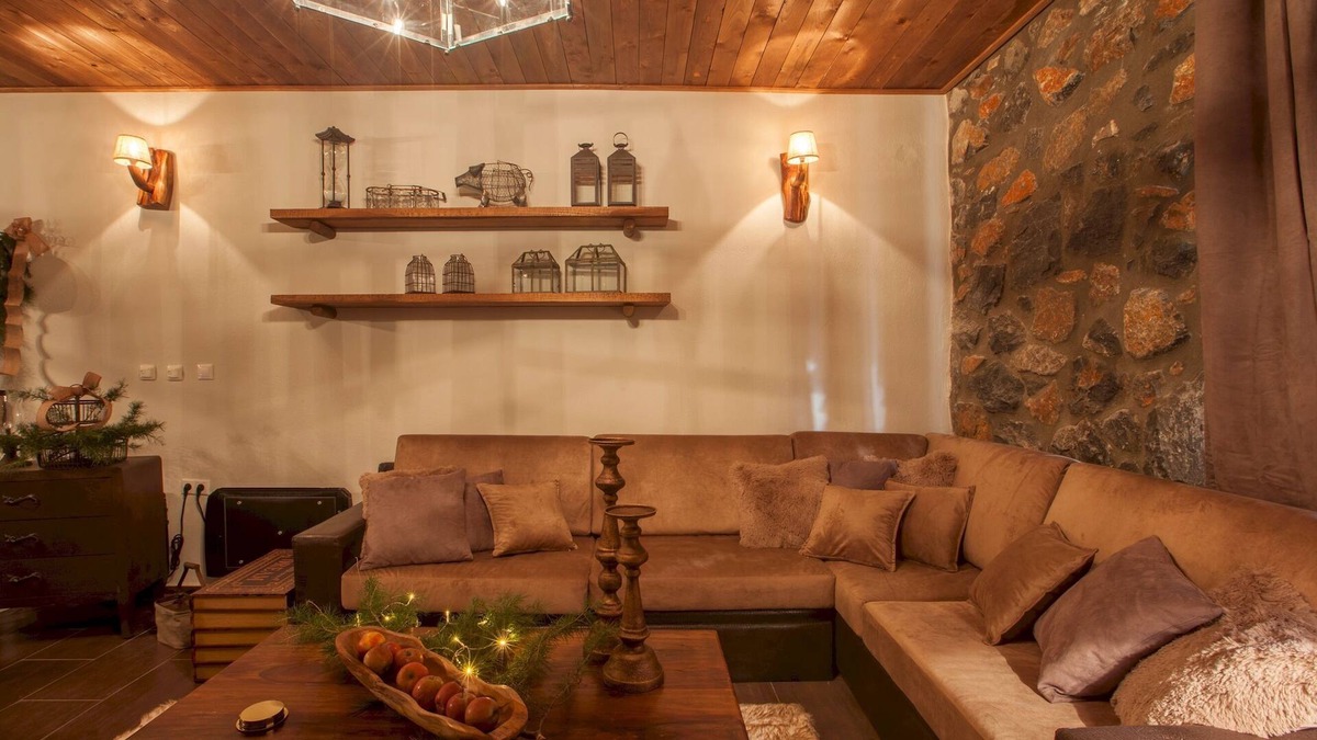 Aghios Athanasios Ski Chalet | Dandy on the hill Kaimaktsalan Complex | 190 sq.m. | Up to 13 people