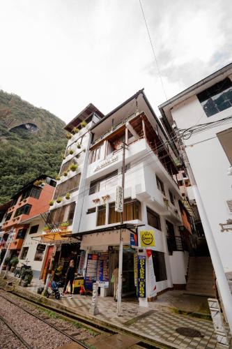 Aguas Calientes House | DANNA INN