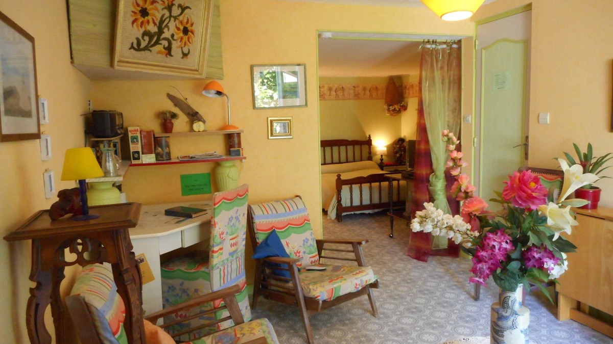 Limoges Bed & Breakfast | Dans le Jardin, Chez Françoise