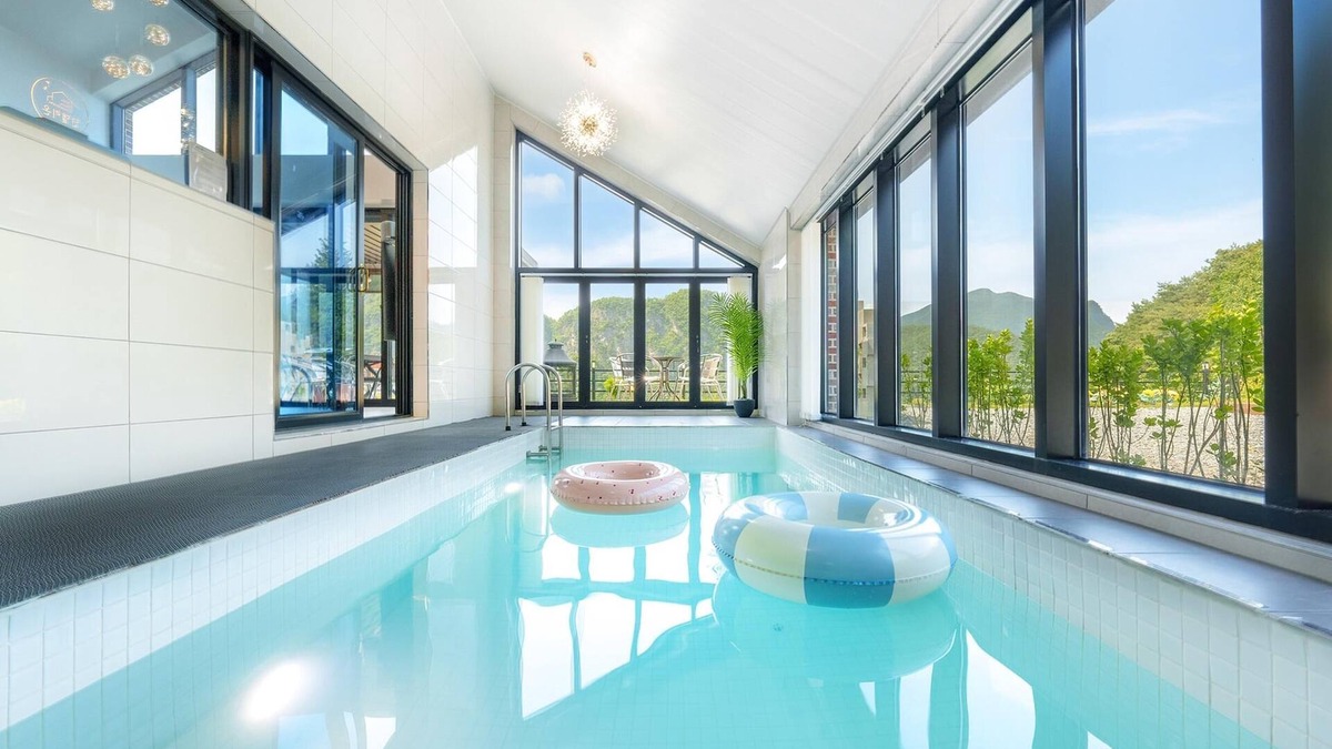Danyang House | Danyang Dandelion Pool Villa