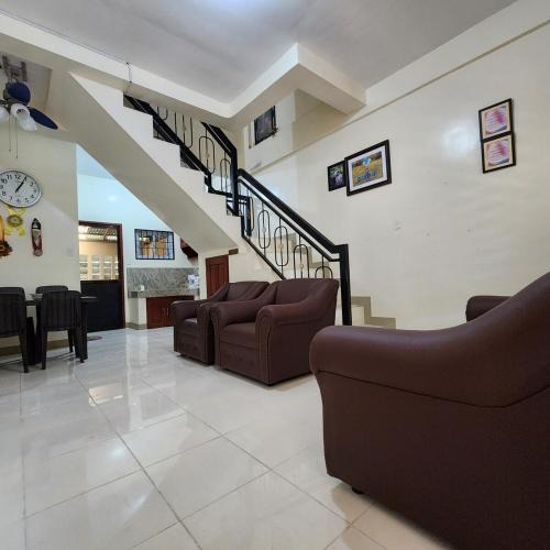 Ilagan Apartment | Dapdap's Townhouse