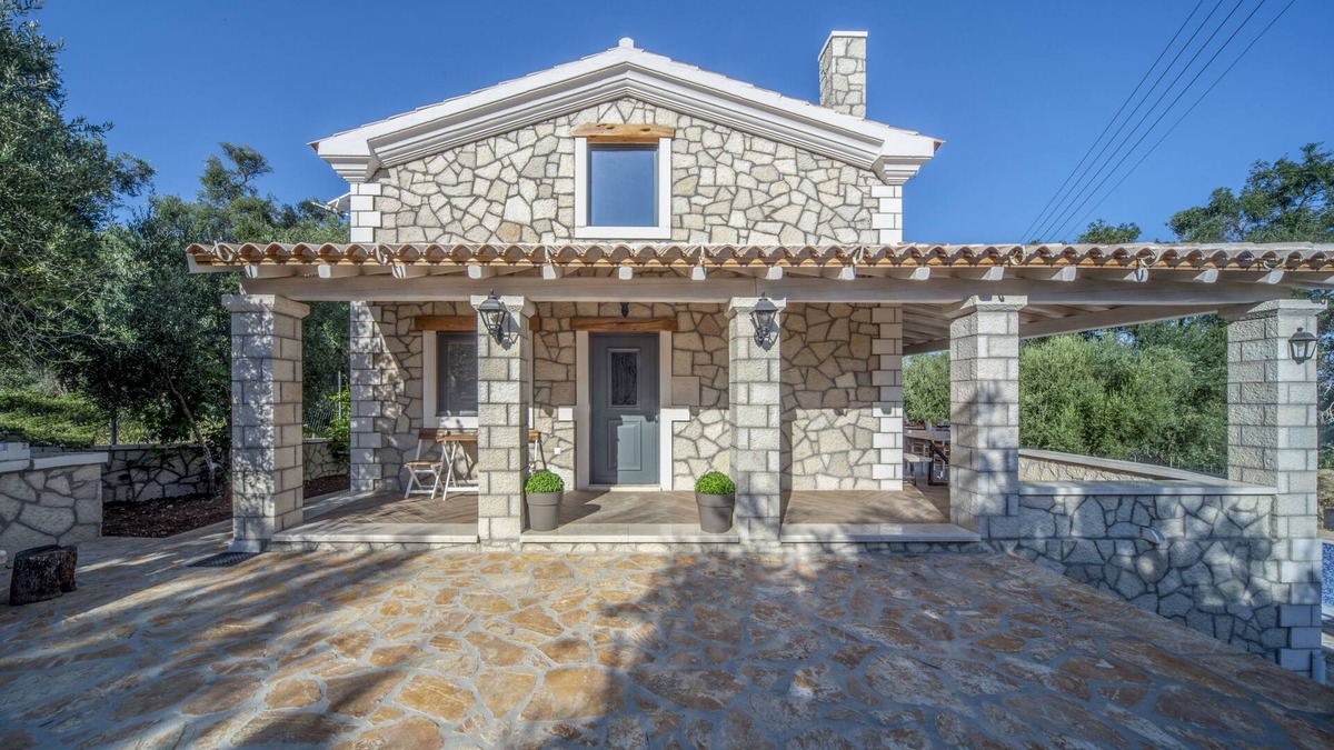Termenades Villa | Daphne's Villa Three
