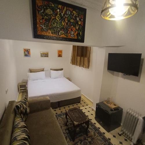 Oulad Khallouf House | Dar Bellaji l Bed & Breakfast in Medina l Rooftop Koutoubia