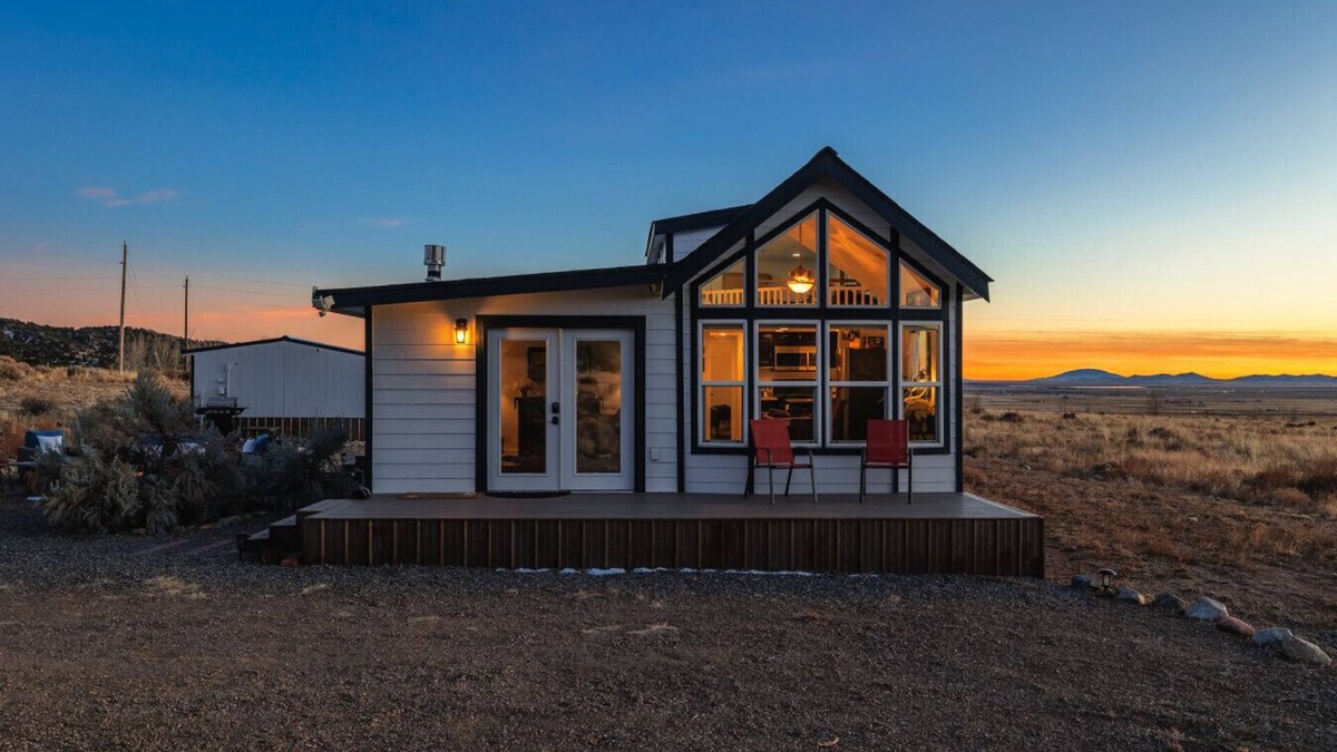 Blanca Cottage | Dark Sky Cottage w Views and Firepit