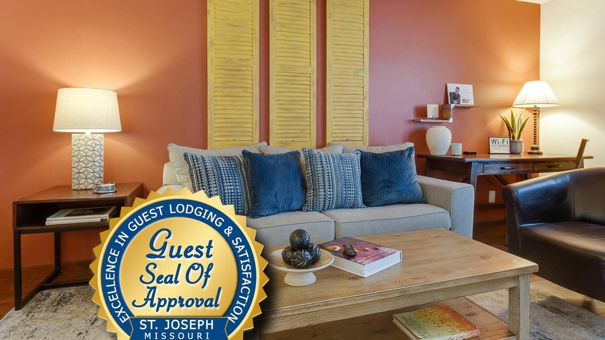 St. Joseph House | Darling Clean 2-Bedroom Home W/Great Amenities