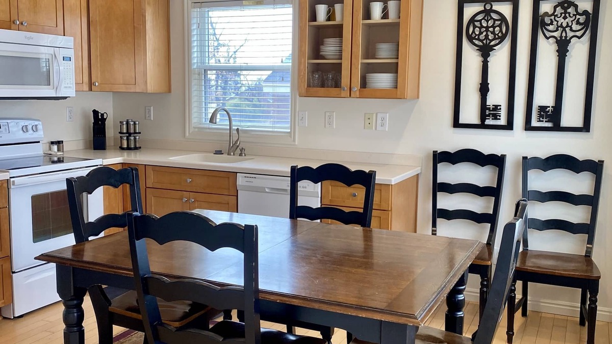 Ogden House | Darling house near outdoor adventures-newly remodeled