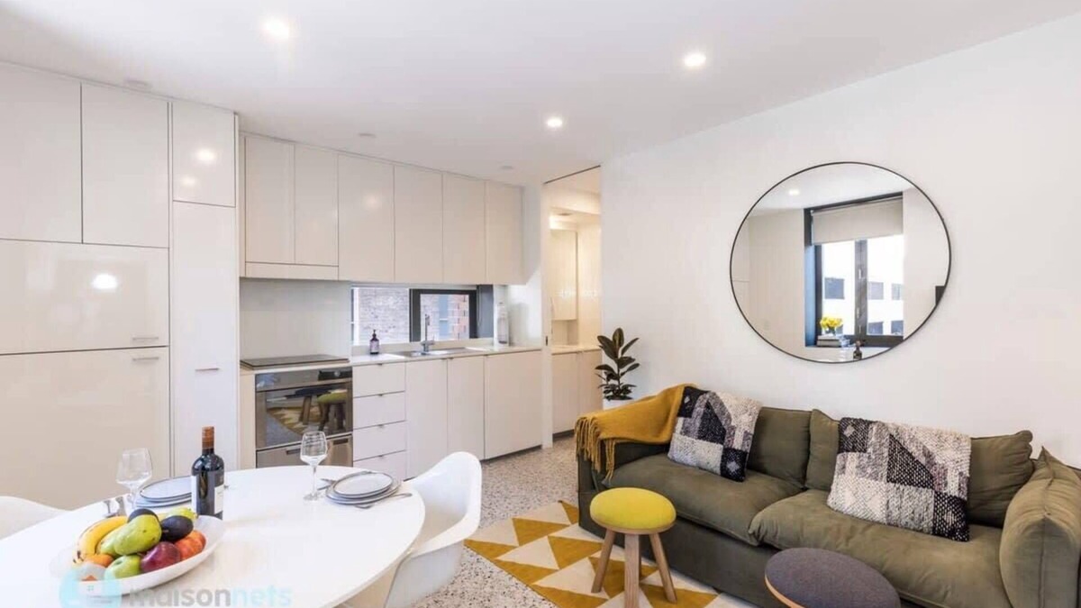 Woolloomooloo Apartment | Darlinghurst Apt W A/C Balcony Only A Walk To CBD