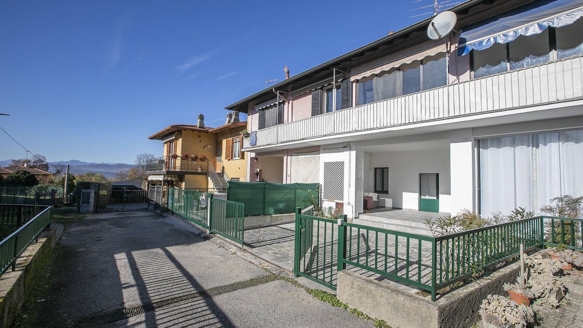 Cadrezzate Apartment | Darma's House 3 minutes from Monate lake, Cadrezzate con Osmate, Italy