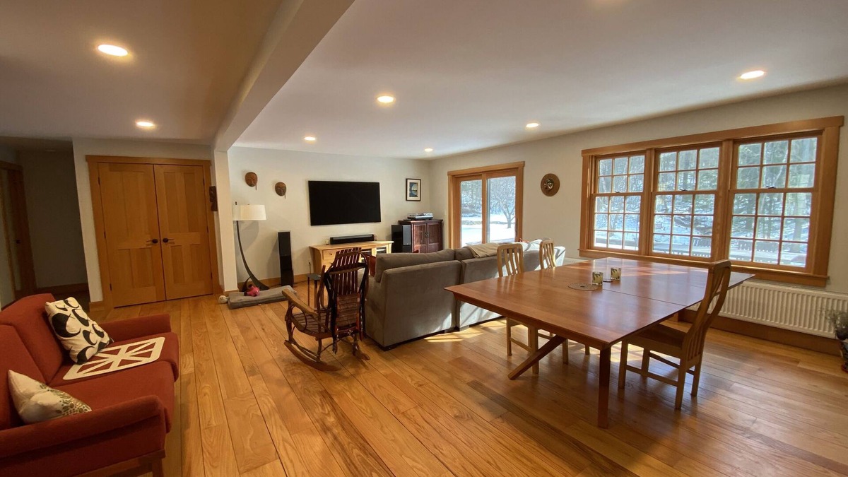 Hanover House | Dartmouth Graduation! In town, room to relax!