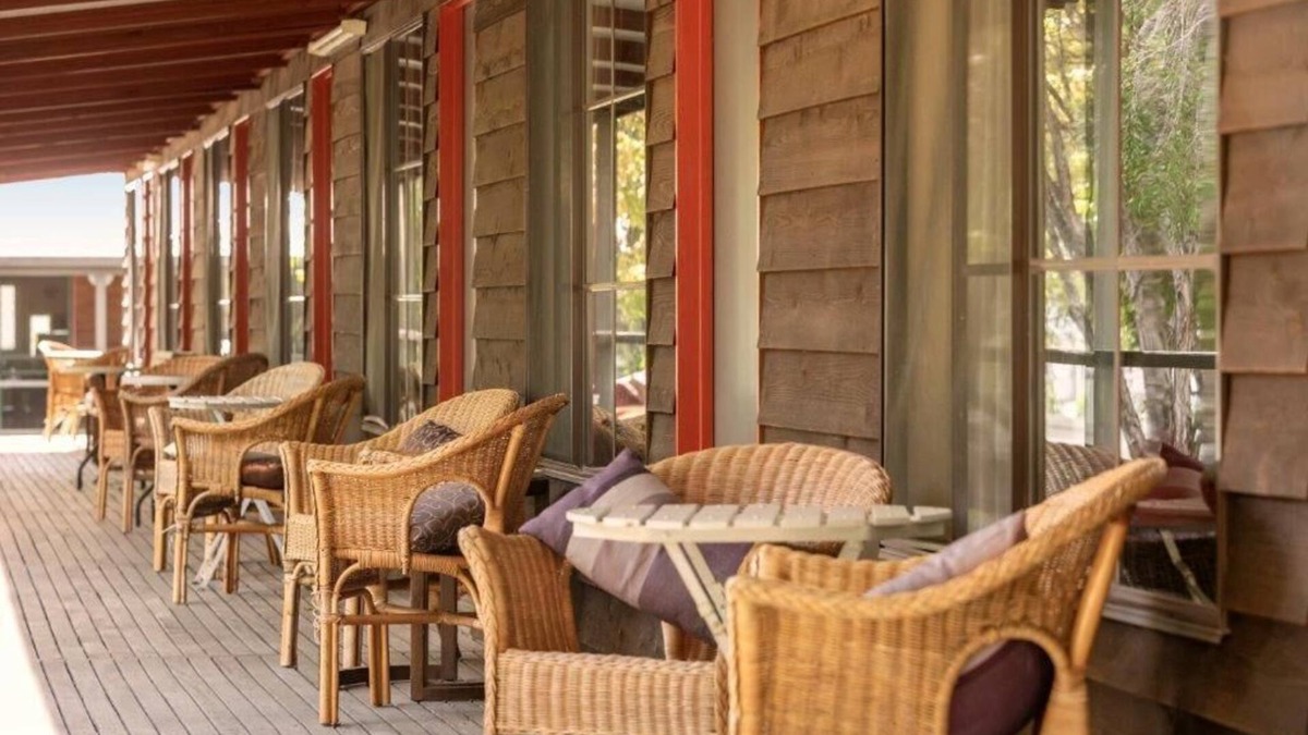 Dartmouth Hotel | Dartmouth Motor Inn