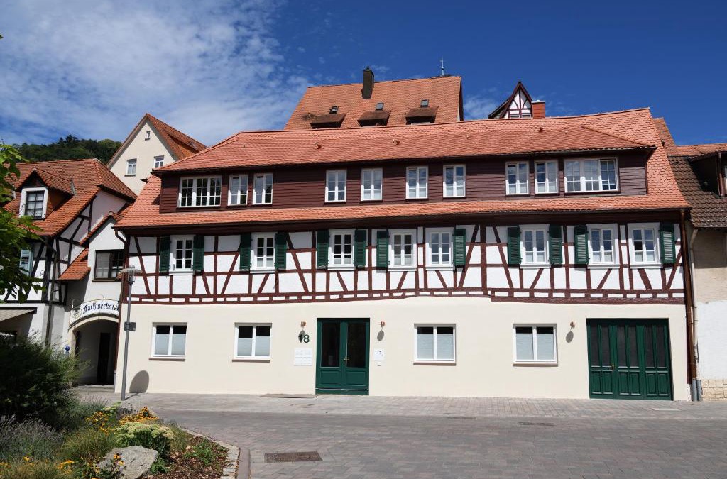 Heppenheim Apartment | Das schiefe Haus- Wohnung "Nibelungen"