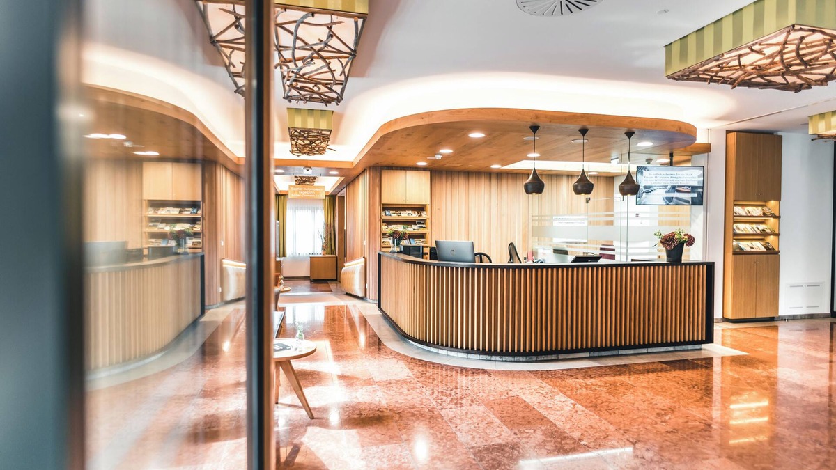Sankt Salvator Hotel | Das Salvator - Iris Porsche Landhotel