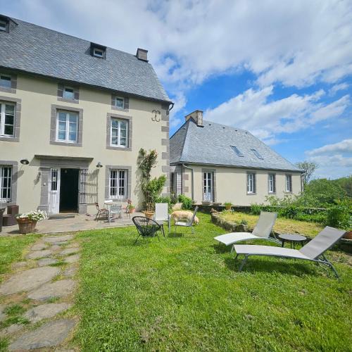 Saint-Anastaise House | DATCHA ANASTASIA