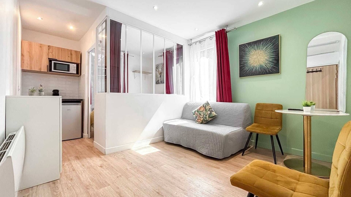 Amerique Apartment | David D Angers 52 - One Bedroom Apartment, Sleeps 4