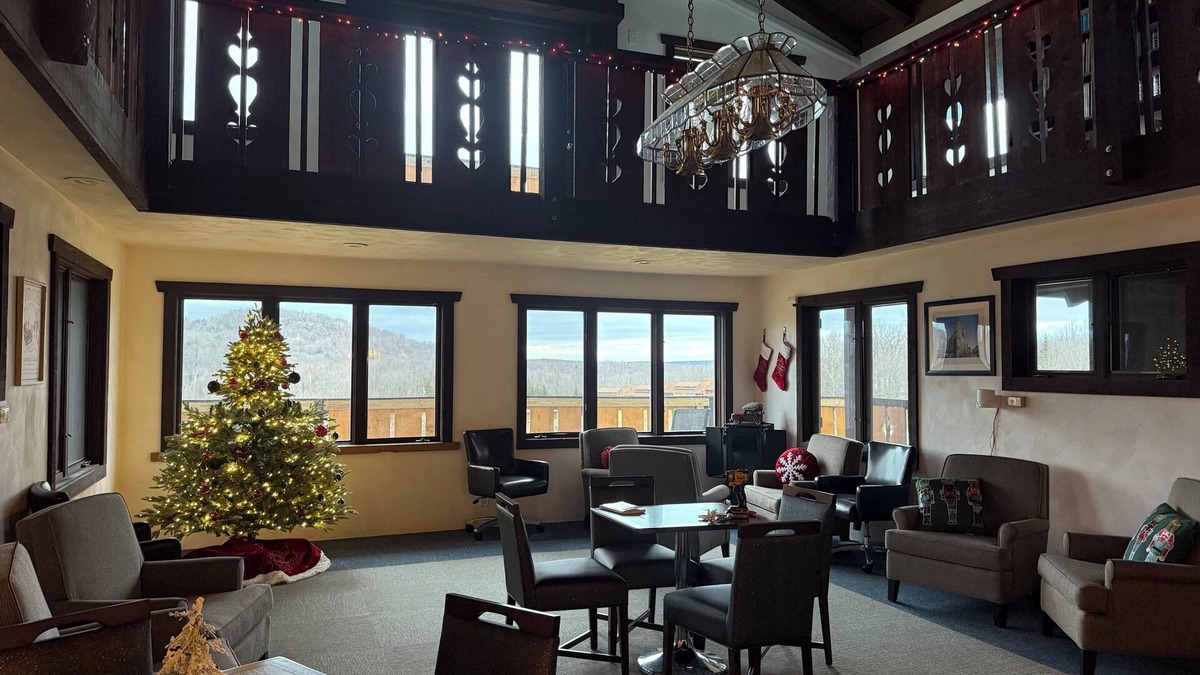 Upson Hotel | Davos Chalet