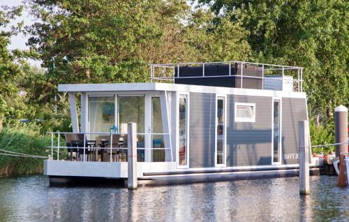 Almere Poort Boat Rental | Davy Jones