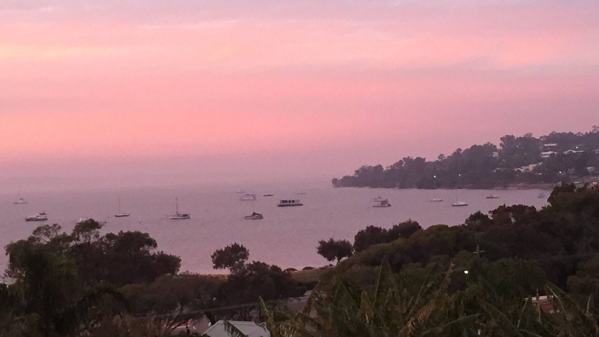Dawesville House | Dawesville Crab Shack - Outstanding Views and Location!
