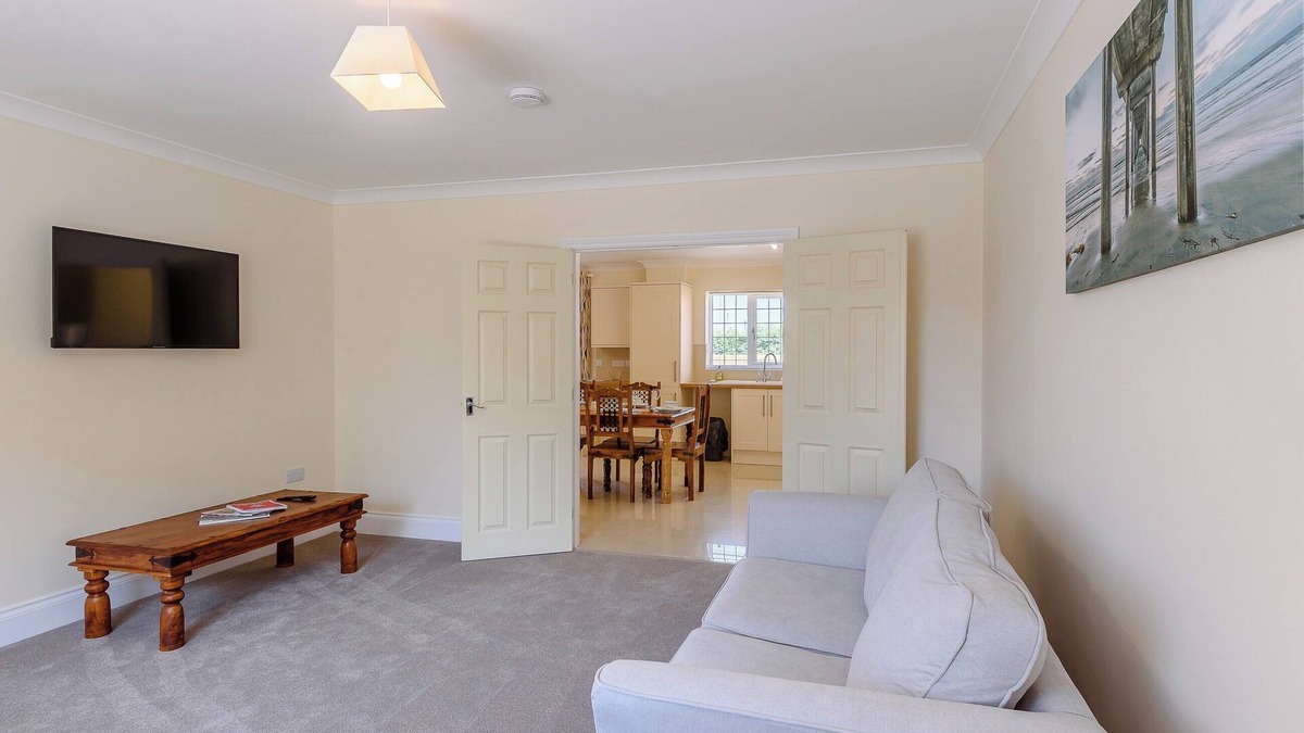 Mablethorpe and Sutton Cottage | Dawson Park 4 - UK12663