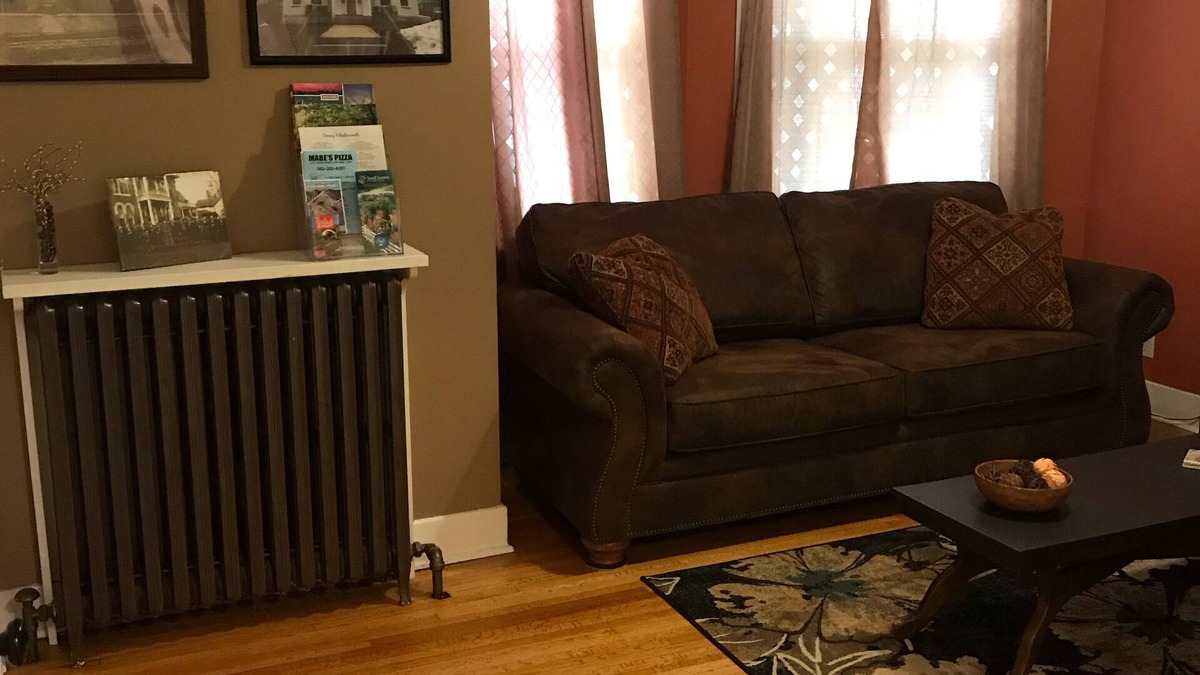 Decorah Apartment | Day Street Suites. Historic Phelps Mansion. Main Level Suite #2