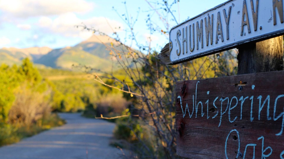 Moab Cabin | Daybreak Cabin @ Whispering Oaks, 20 miles from Moab!