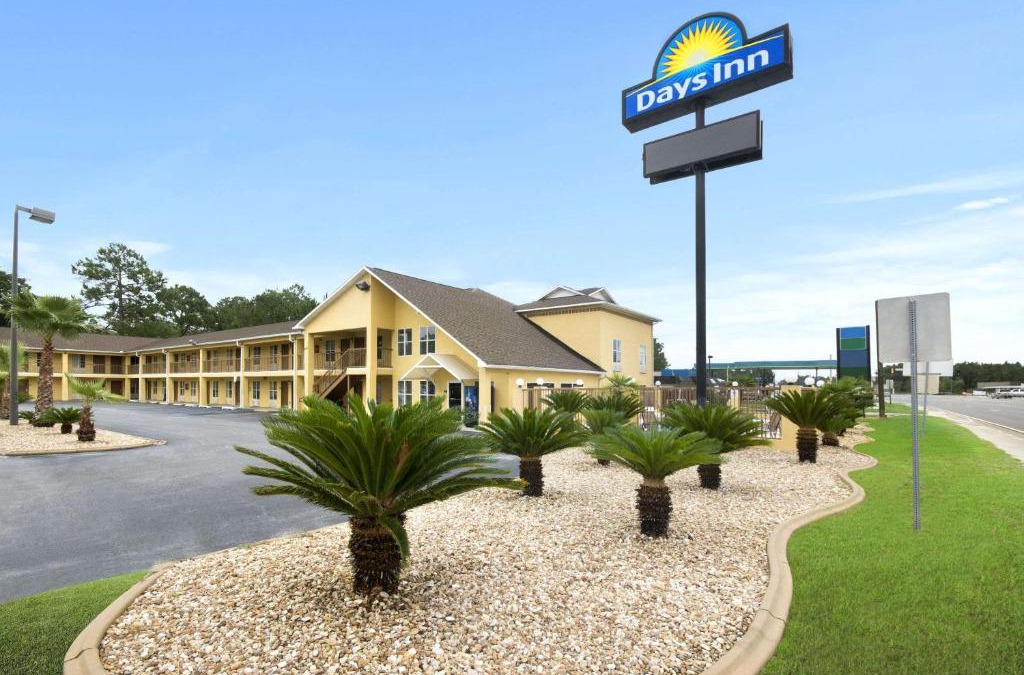 Alma Hotel | Days Inn by Wyndham Alma