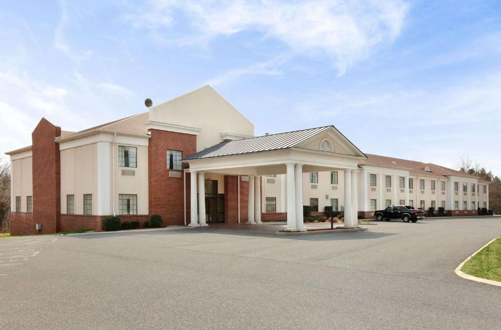 Altavista Hotel | Days Inn by Wyndham Alta Vista