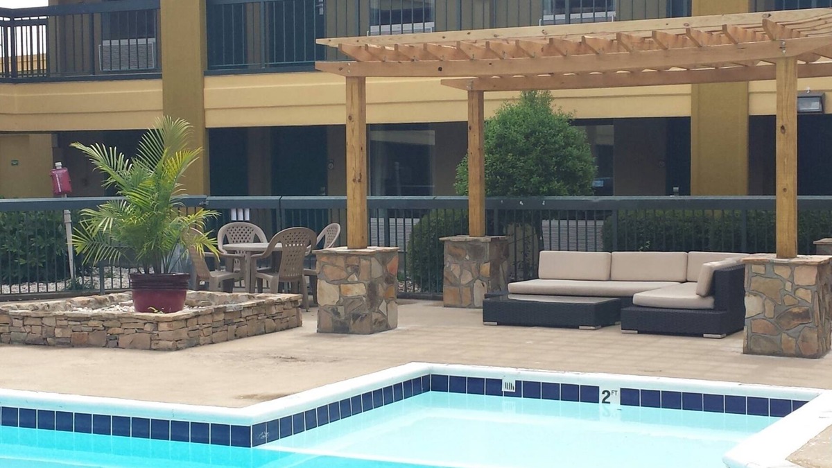 Gadsden Hotel | Days Inn by Wyndham Attalla