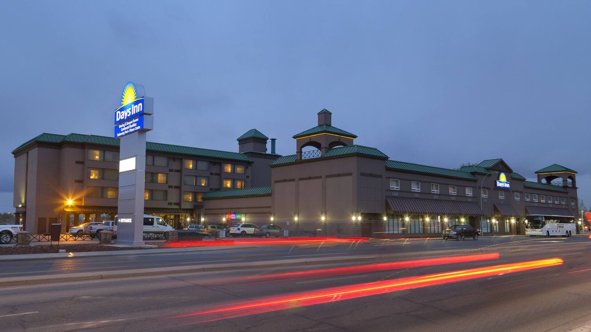 Southwest Calgary Hotel | Days Inn by Wyndham Calgary South