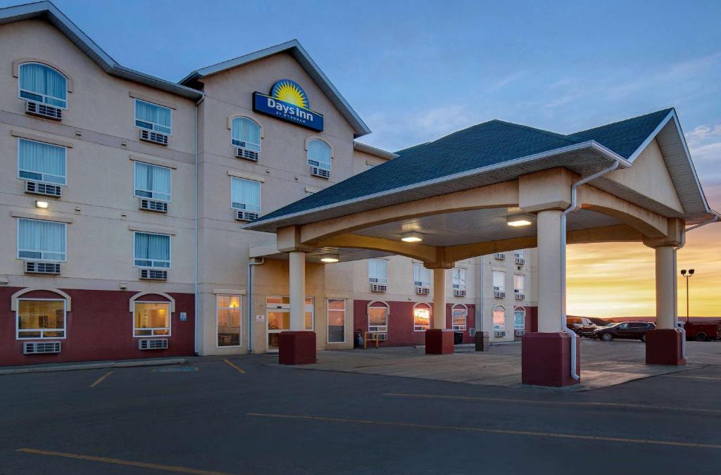Dawson Creek Hotel | Days Inn by Wyndham Dawson Creek