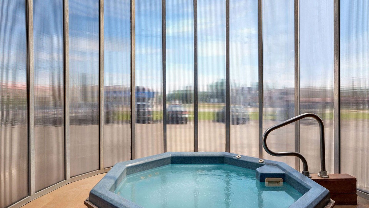 Fredericton Hotel | Days Inn by Wyndham Fredericton