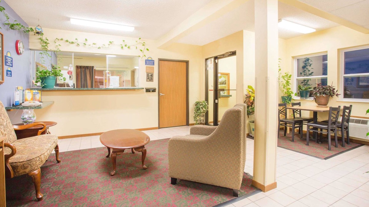Lexington Hotel | Days Inn by Wyndham Lexington NE