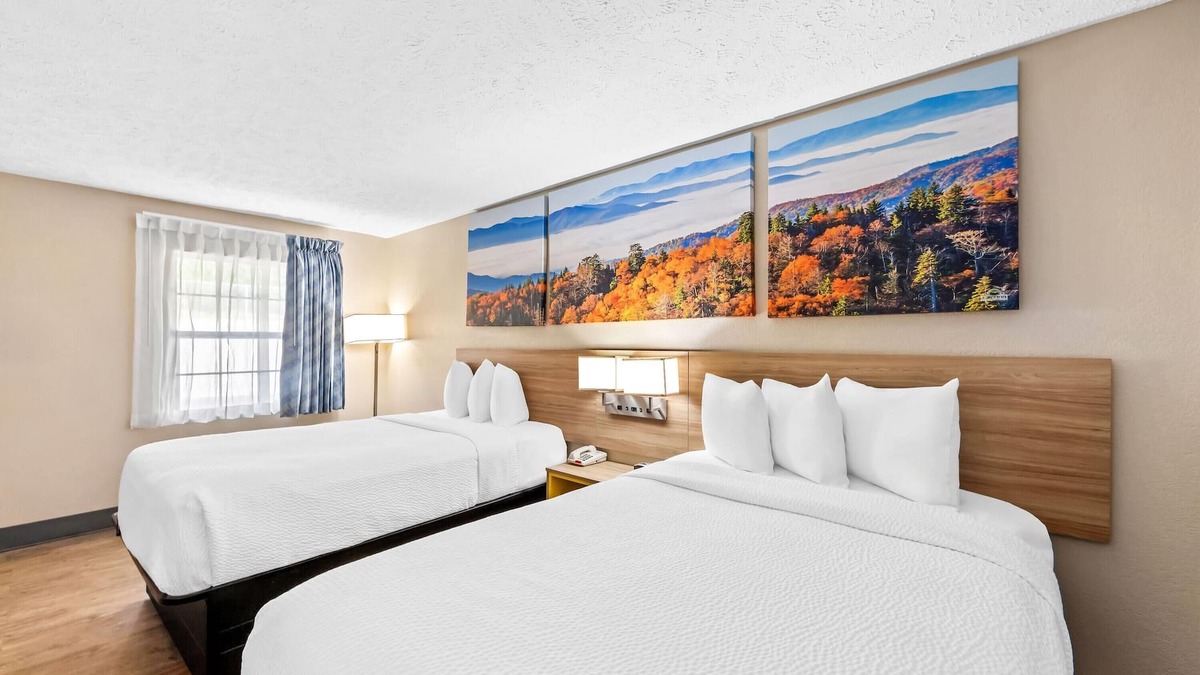 Lexington Hotel | Days Inn by Wyndham Lexington