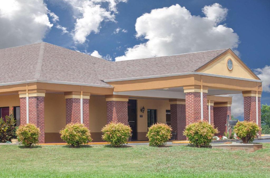 Moulton Hotel | Days Inn by Wyndham Moulton