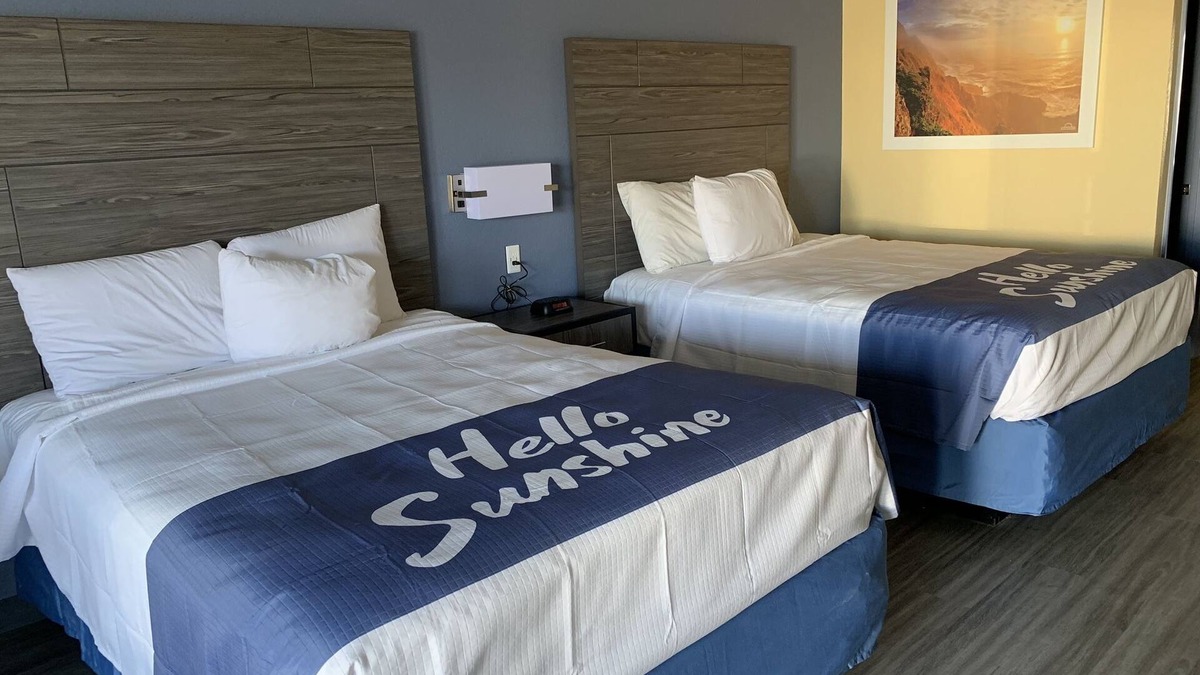 Okmulgee Hotel | Days Inn by Wyndham Okmulgee