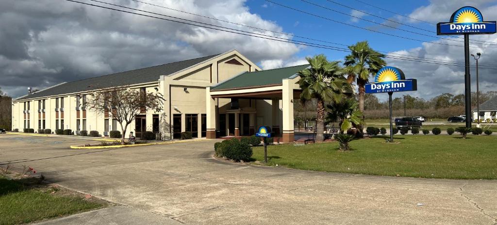 Rayne Hotel | Days Inn by Wyndham Rayne