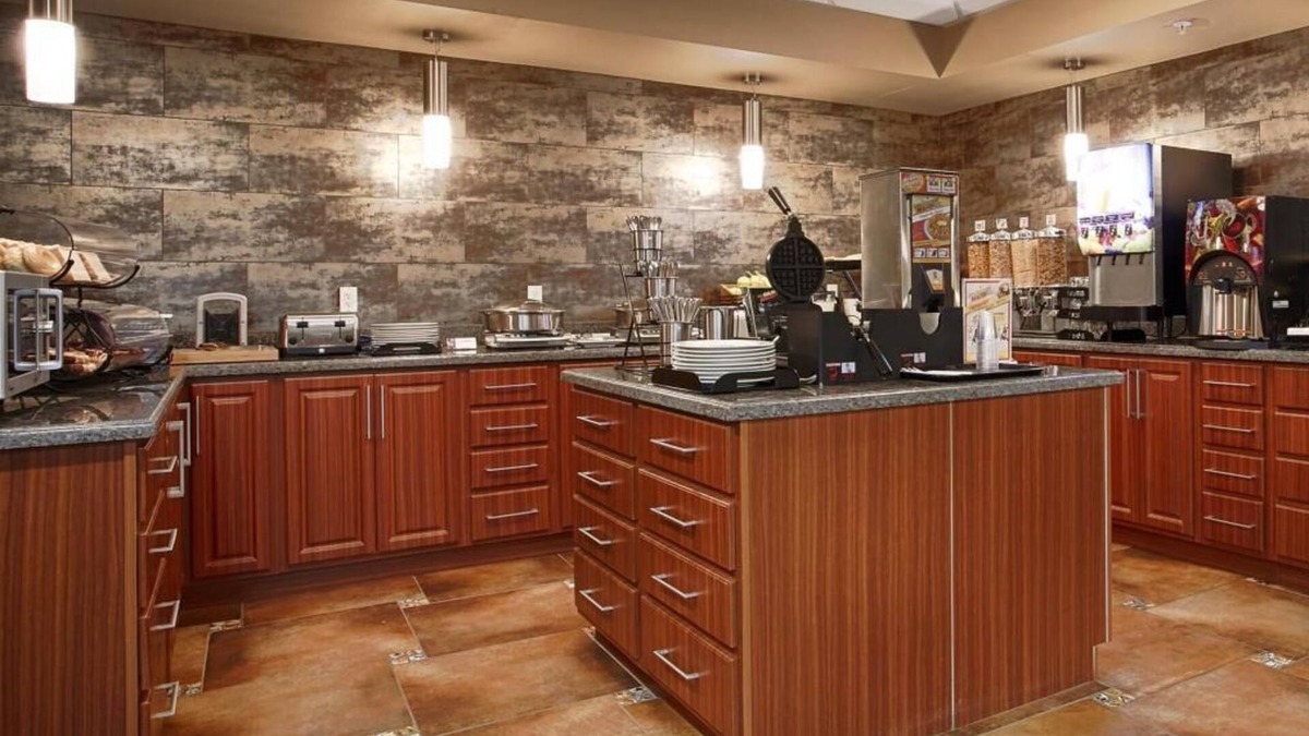 Redwater Hotel | Days Inn by Wyndham Redwater