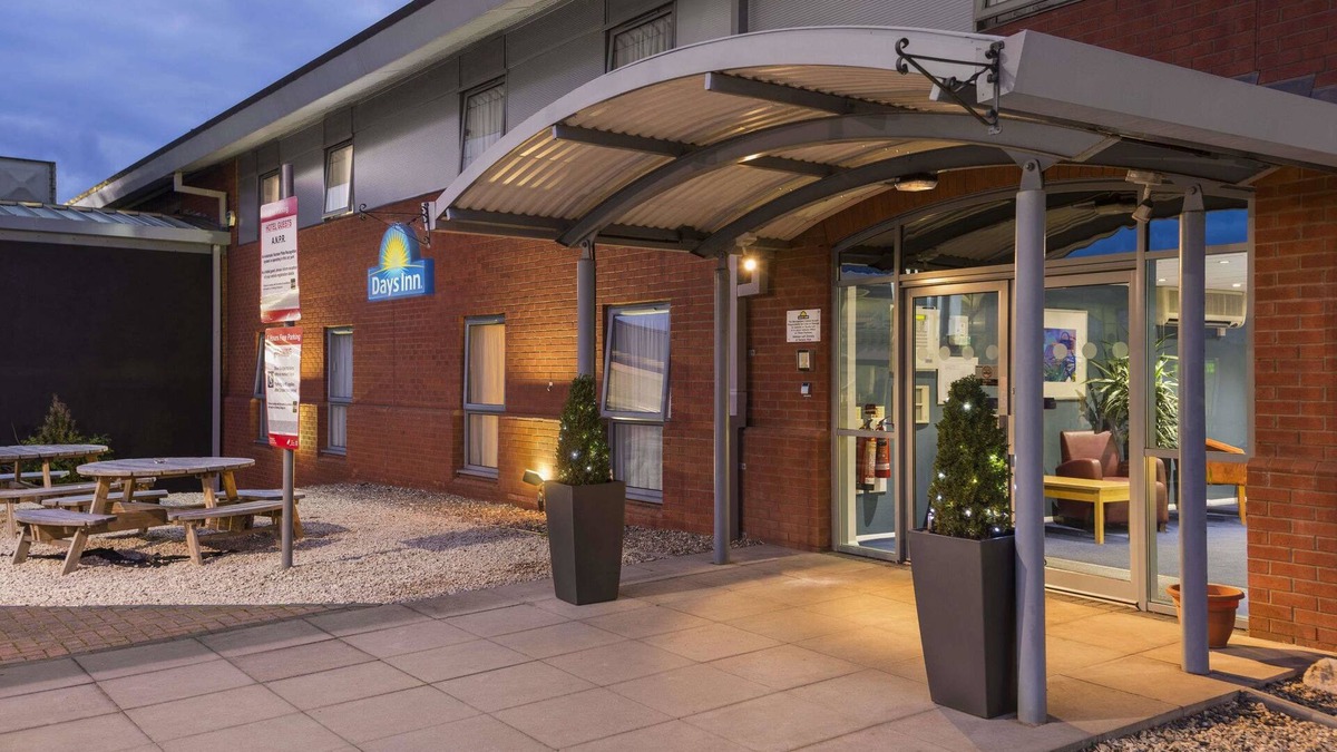 Shifnal Hotel | Days Inn by Wyndham Telford Ironbridge M54