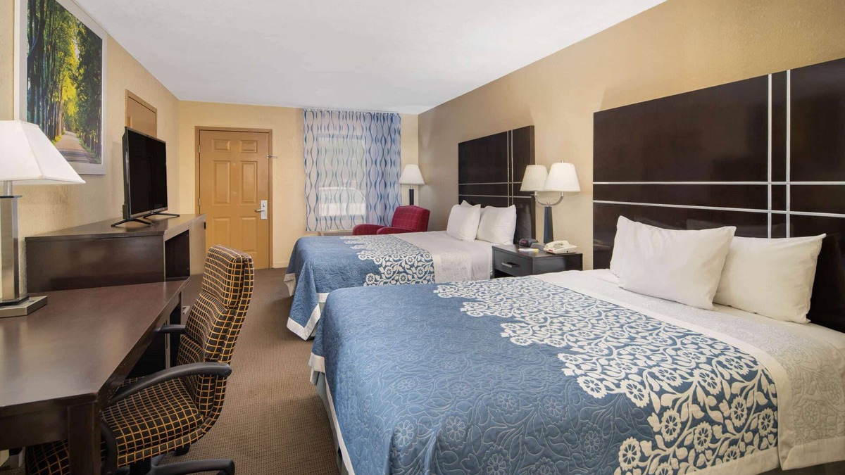 Thomaston Hotel | Days Inn by Wyndham Thomaston