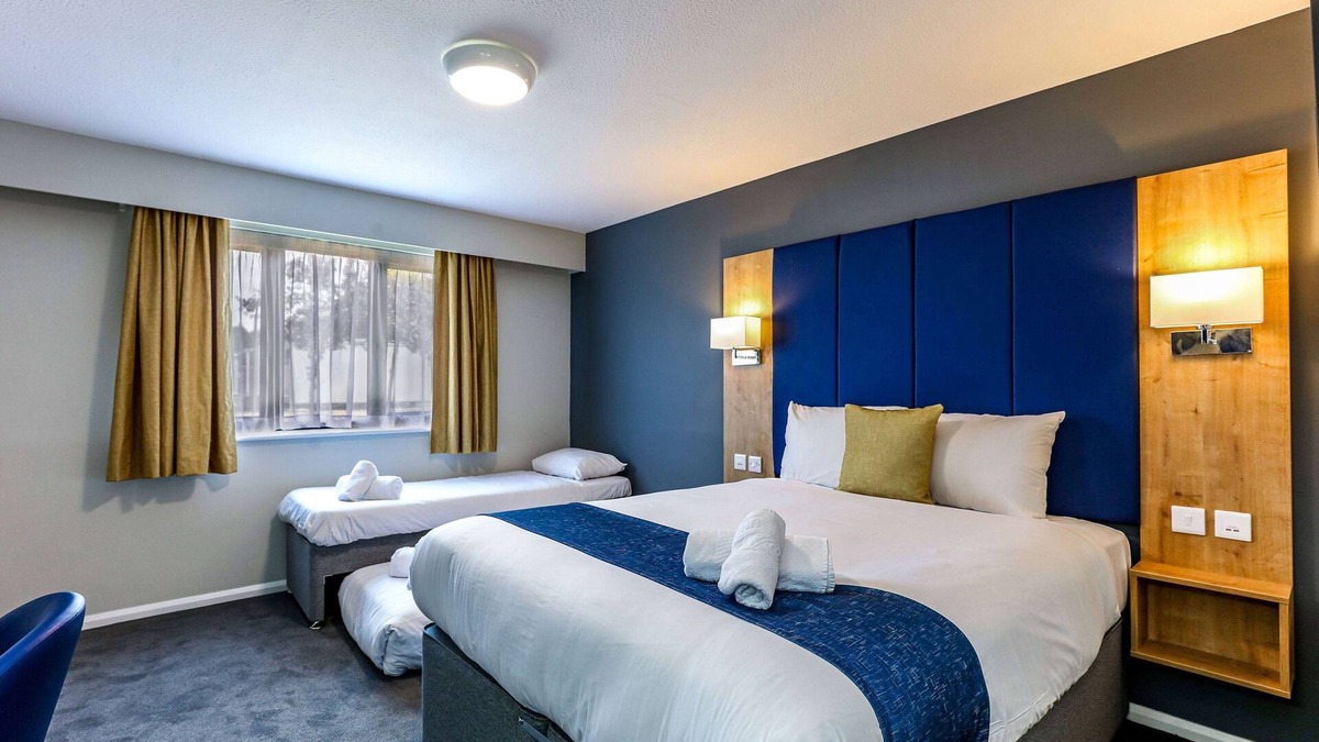 Chesterton Green Hotel | Days Inn by Wyndham Warwick North M40