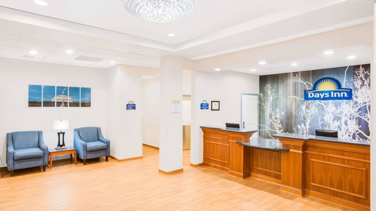 Evans Mills Hotel | Days Inn by Wyndham Watertown Fort Drum