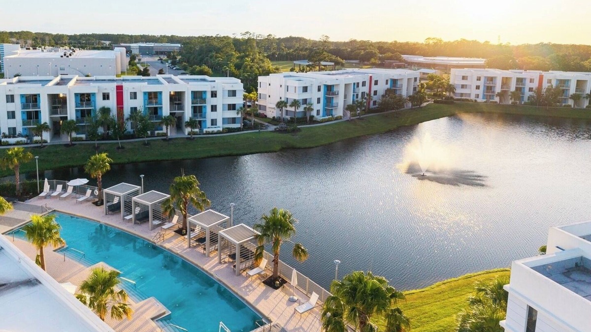 Daytona Beach Apartment | Daytona 3BR Getaway | Pool, Gym, Pet Friendly