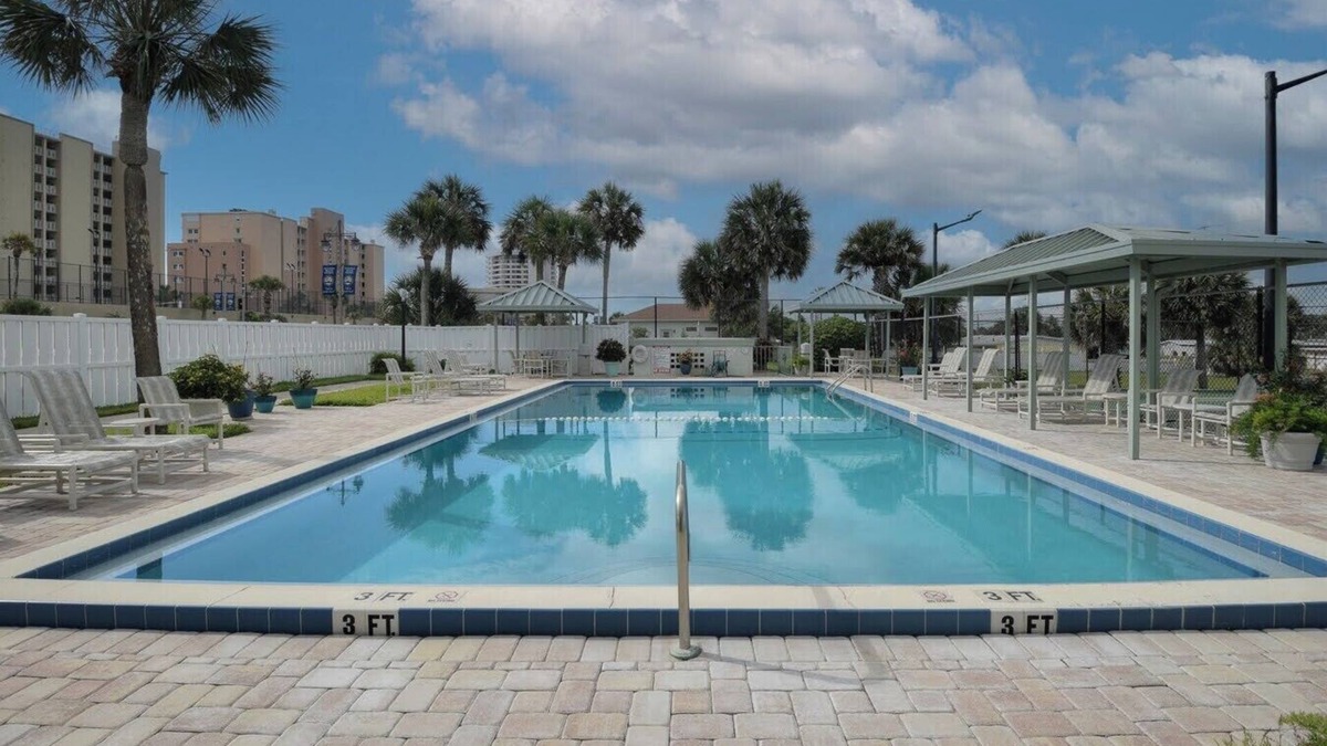 Ocean View Halifax Estates Apartment | Daytona Beach Condo with Beach View and Access!
